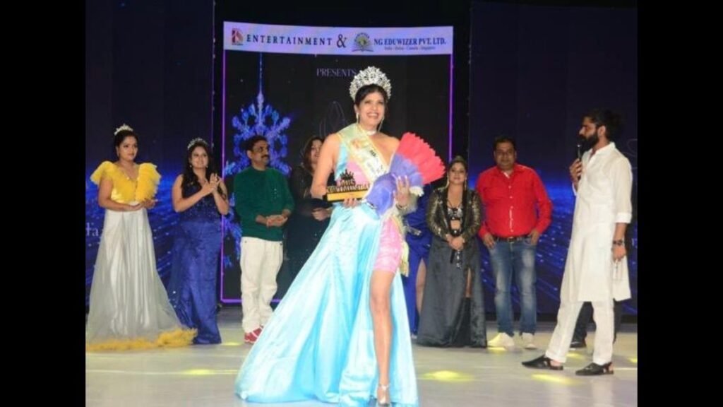 Sudhanshu Bala Singh, crowned Most Talented at Mrs. India Asia beauty contest 2023 - Sudhanshu Bala Singh, affectionately known as Sidhu, hails from Mumbai and is making significant mark in the fashion industry. Recently, she showcased her talent at the Mrs. Navi Mumbai Contest 2023, where her dedication and hard work led her to win the title of Queen of Navi Mumbai 2023.  - PNN Digital